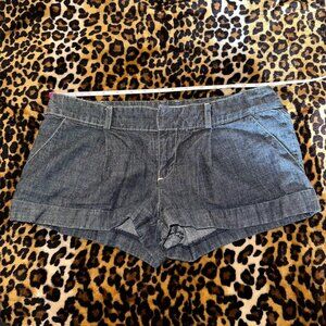 y2k low-waisted mini shorts